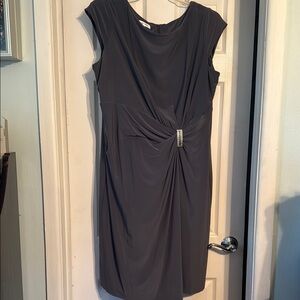 Jones Studio Gray Ruched Sheath Dress